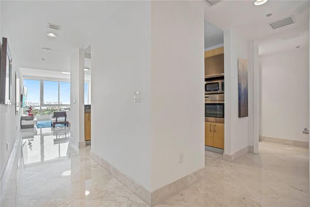 Interior, Marble, Recessed Lighting