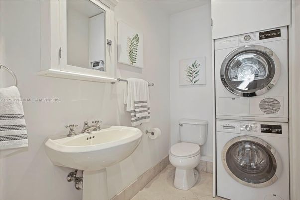 Bathroom, Interior, Utility Closets, Washer