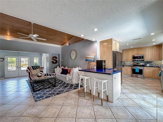 Dining room, Interior, Living room, Recessed Lighting