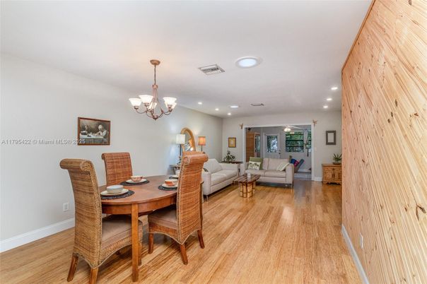 Chandelier, Dining room, Interior, Living room, Recessed Lighting, Wood Texture Flooring