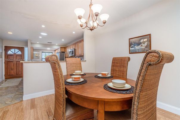 Chandelier, Dining room, Interior, Kitchen, Recessed Lighting, Wood Texture Flooring