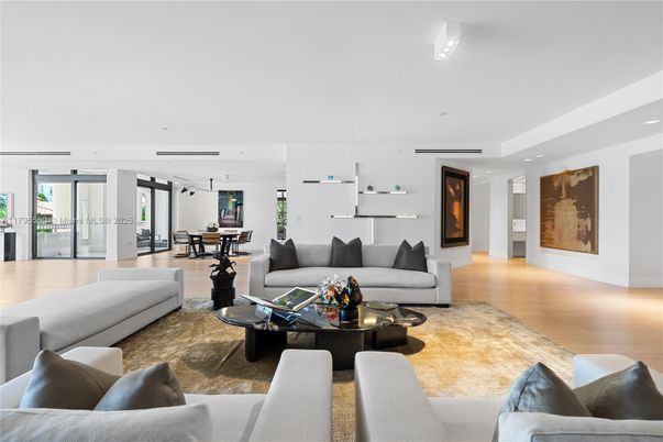 Dining room, Interior, Living room, Recessed Lighting, Wood Texture Flooring