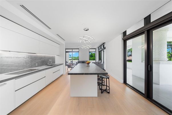 Dining room, Interior, Kitchen, Pendant Lights, Wood Texture Flooring