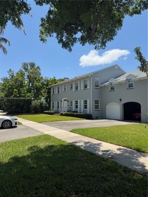 Attached, Backyard, Exterior, Facade, Georgian