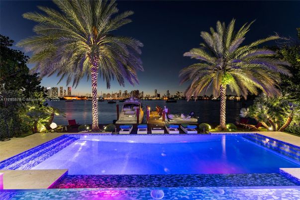 Exterior, Lake, Pool