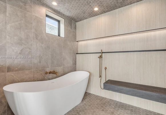 Bathroom, Free Standing Baths, Interior, Recessed Lighting
