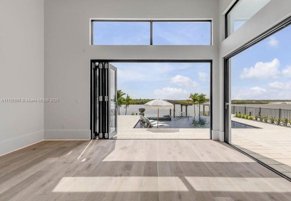 Empty room, Interior, Wood Texture Flooring