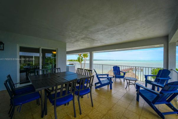Dining room, Exterior, Interior, Water