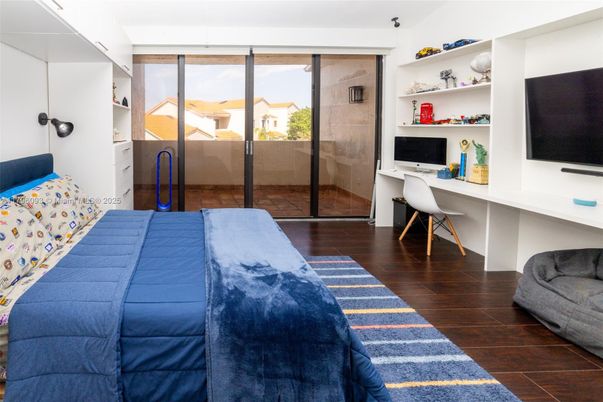 Bedroom, Home Office, Interior, Wood Texture Flooring