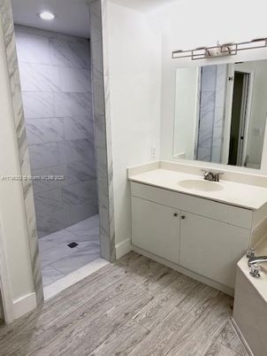 Bathroom, Interior, Marble Walls, Recessed Lighting, Wood Texture Flooring