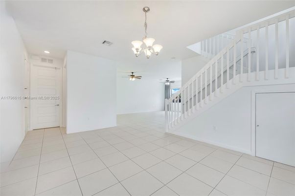 Chandelier, Empty room, Interior, Recessed Lighting
