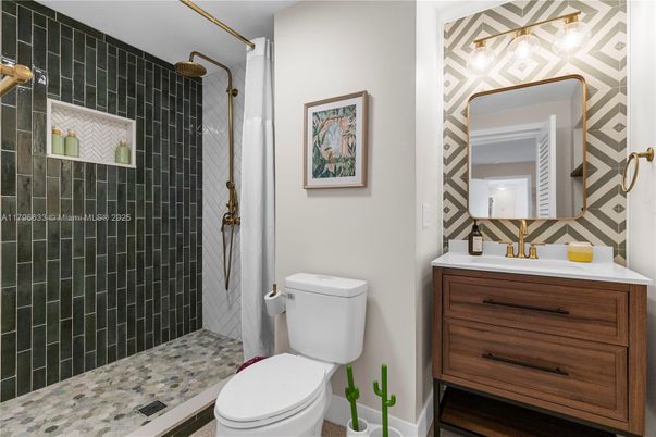 Bathroom, Glass Shower, Interior