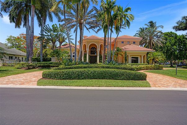 Backyard, Exterior, Facade, Mediterranean