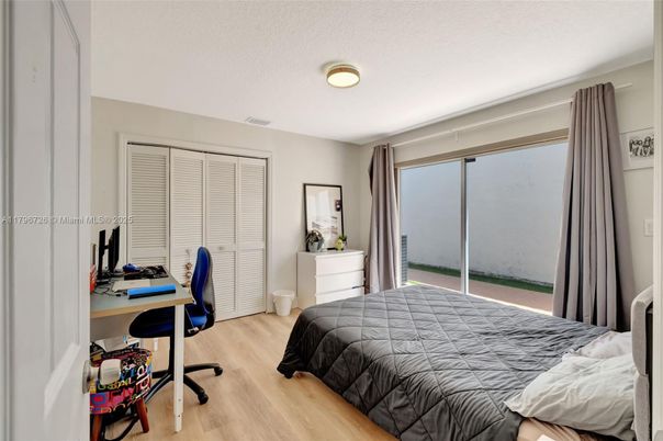 Bedroom, Home Office, Interior, Wood Texture Flooring