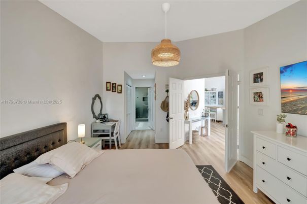 Bedroom, Interior, Pendant Lights, Wood Texture Flooring