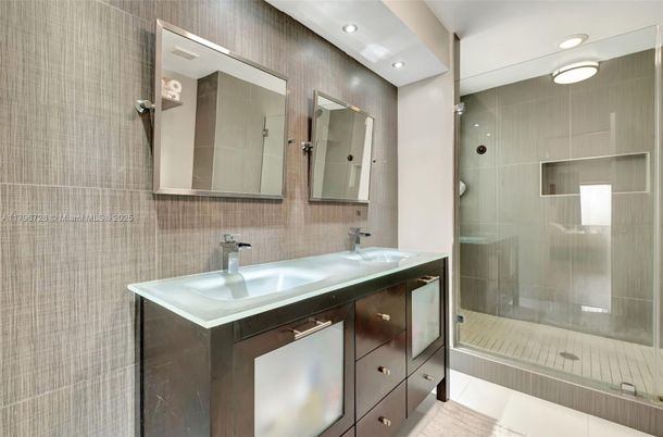 Bathroom, Dual Sink Vanities, Glass Shower, Interior, Recessed Lighting
