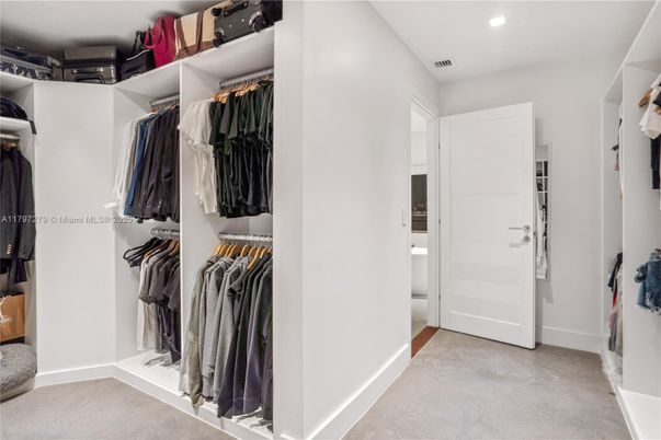 Interior, Recessed Lighting, Walk-in Closets