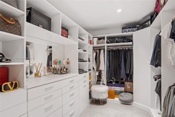 Interior, Recessed Lighting, Walk-in Closets