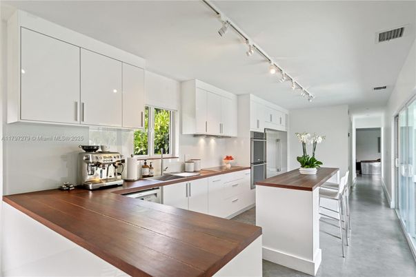 Interior, Kitchen, Stainless Steel Appliances