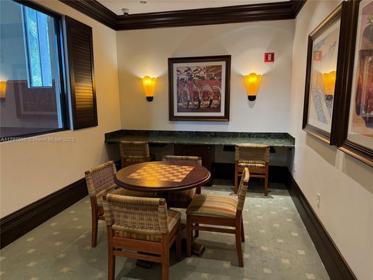 Dining room, Interior