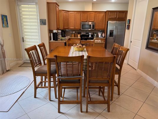 Dining room, Interior, Kitchen, Recessed Lighting, Stainless Steel Appliances