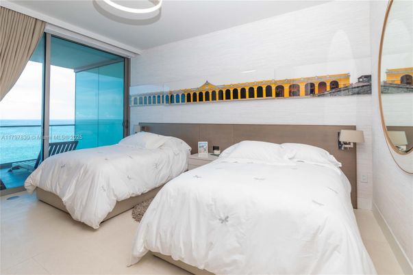 Bedroom, Interior, Water