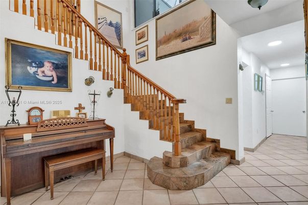 Interior, Piano, Recessed Lighting