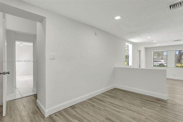 Empty room, Interior, Recessed Lighting, Wood Texture Flooring