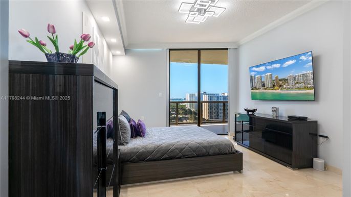 Bedroom, Interior, Recessed Lighting