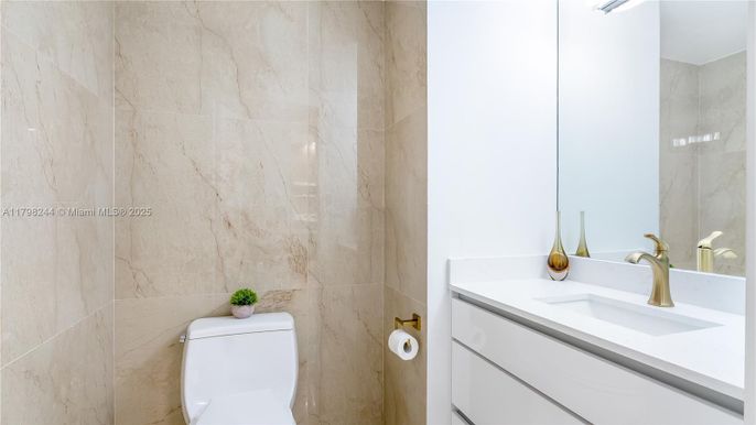 Bathroom, Interior