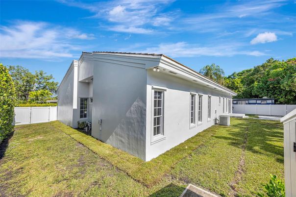 Backyard, Exterior