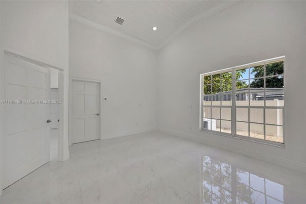 Empty room, Interior, Marble, Recessed Lighting