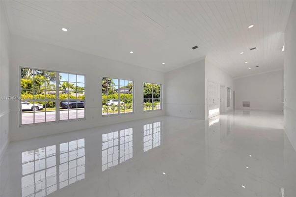 Empty room, Interior, Marble, Recessed Lighting