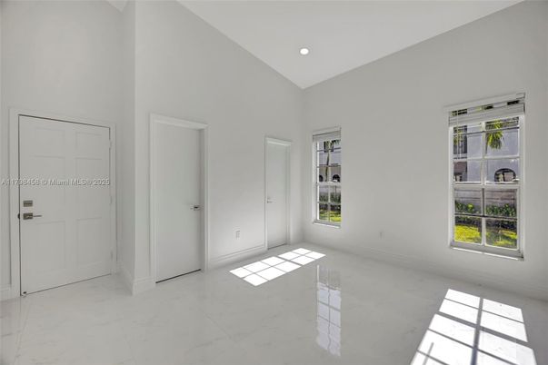 Empty room, Interior, Marble, Recessed Lighting