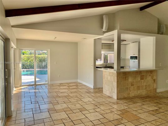 Empty room, Interior, Kitchen, Wooden Beams