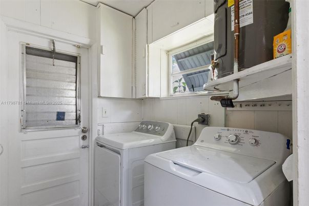 Interior, Washer