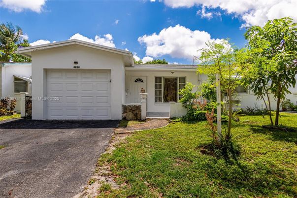 Attached, Backyard, Exterior, Facade, Ranch