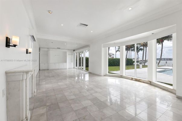Empty room, Interior, Recessed Lighting, Water