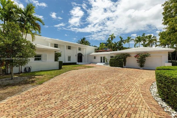 Attached, Backyard, Exterior, Facade, Ranch