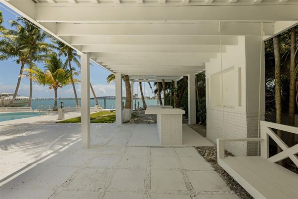 Exterior, Water