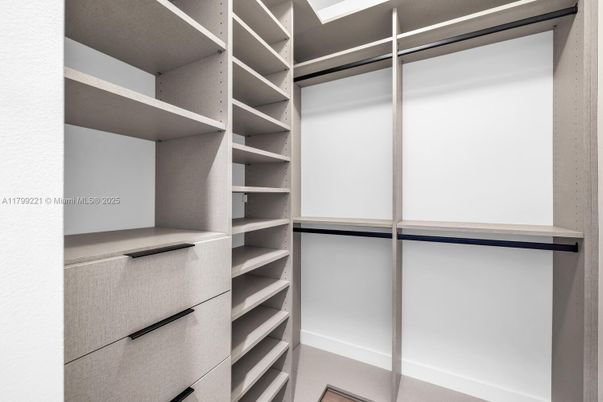 Interior, Walk-in Closets