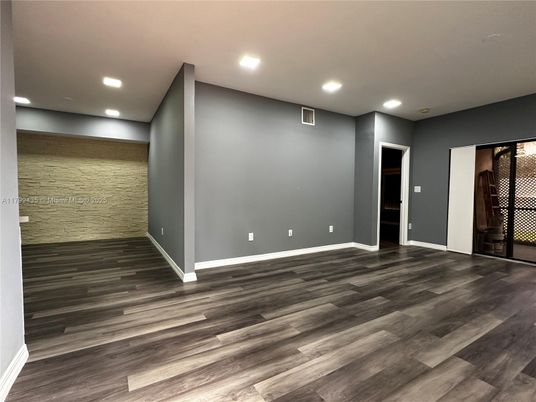 Empty room, Interior, Recessed Lighting, Wood Texture Flooring