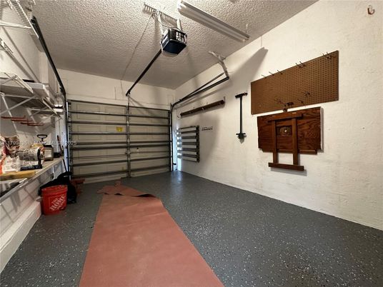 Garage, Interior