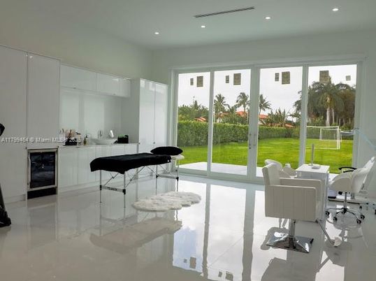 Interior, Recessed Lighting