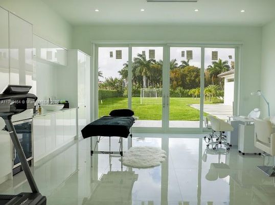 Interior, Recessed Lighting, Water
