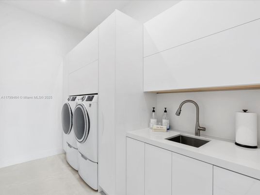 Interior, Washer