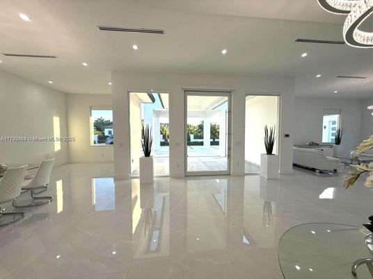 Interior, Recessed Lighting