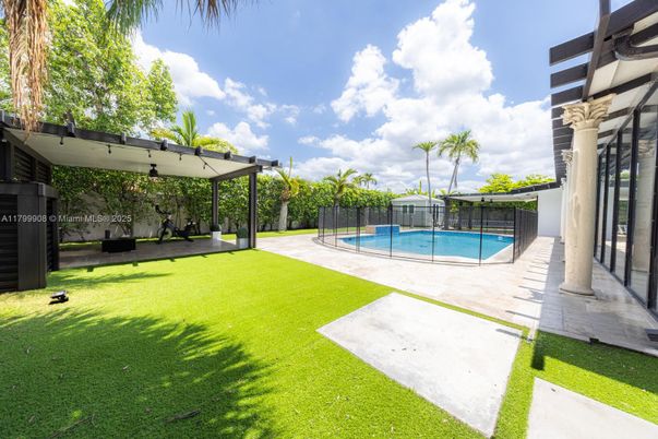 Backyard, Exterior, Pool