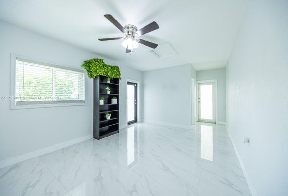 Empty room, Interior, Marble