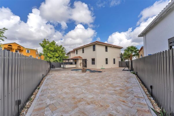 Backyard, Exterior